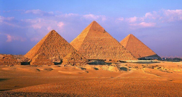 Unbelievable Mysteries And Discoveries Surrounding the Egyptian Pyramids